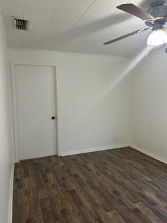 Building Photo - 1132 Calle Terrestre