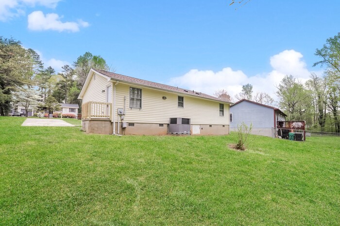 Building Photo - 1404 Waterloo Dr