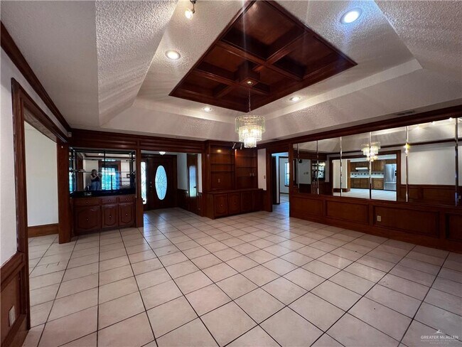 Building Photo - 28 S Cynthia St