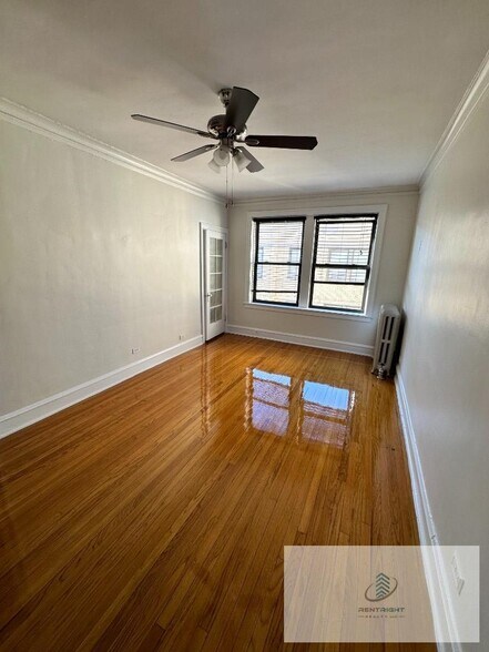 Building Photo - 4055-63 N Elston