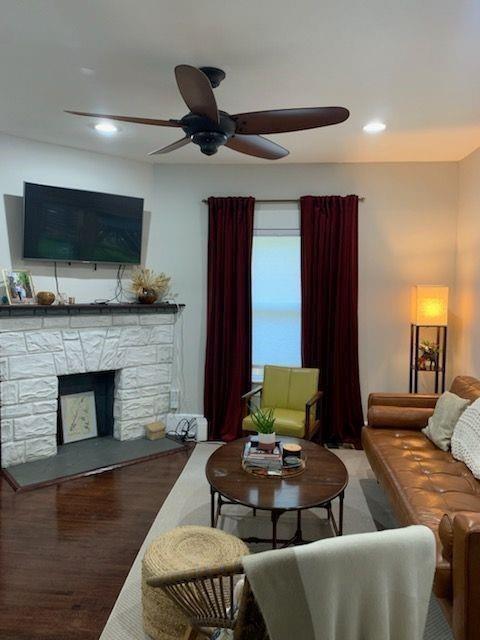 Building Photo - 5 Lakeview Dr SE