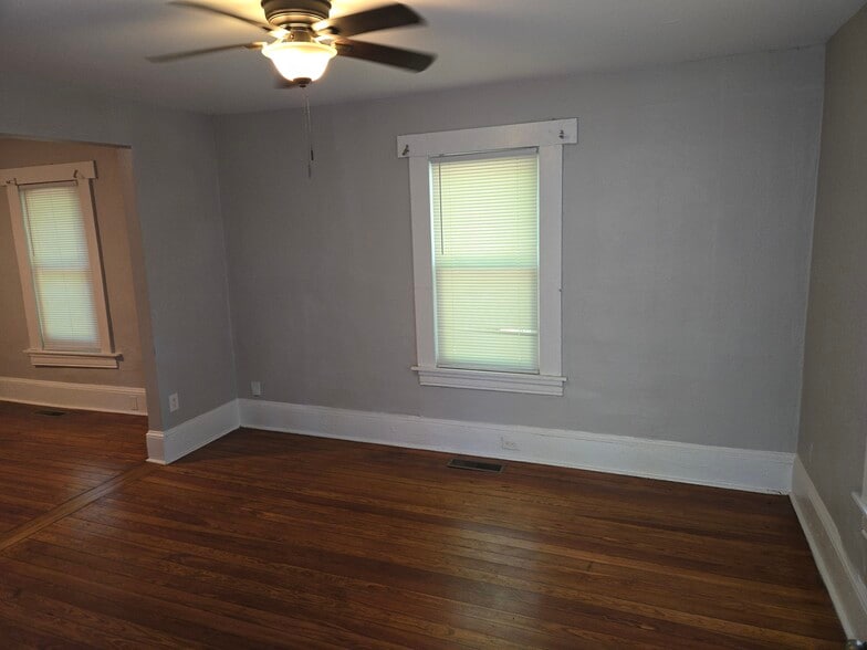 Building Photo - 1440 Fulton Ave