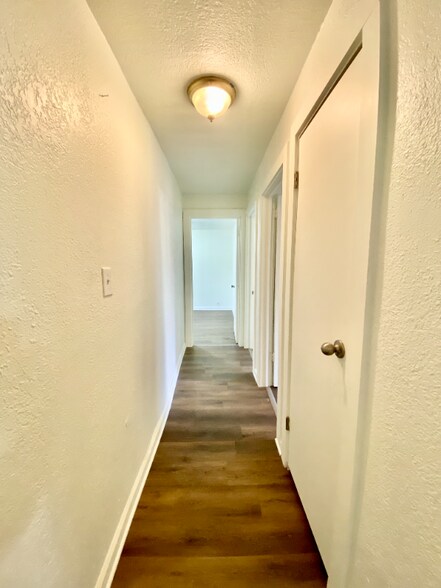 Building Photo - 408 Faris St