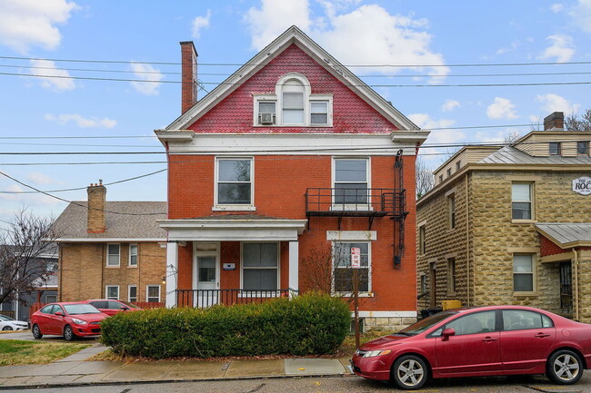 Building Photo - 2549 University Ct