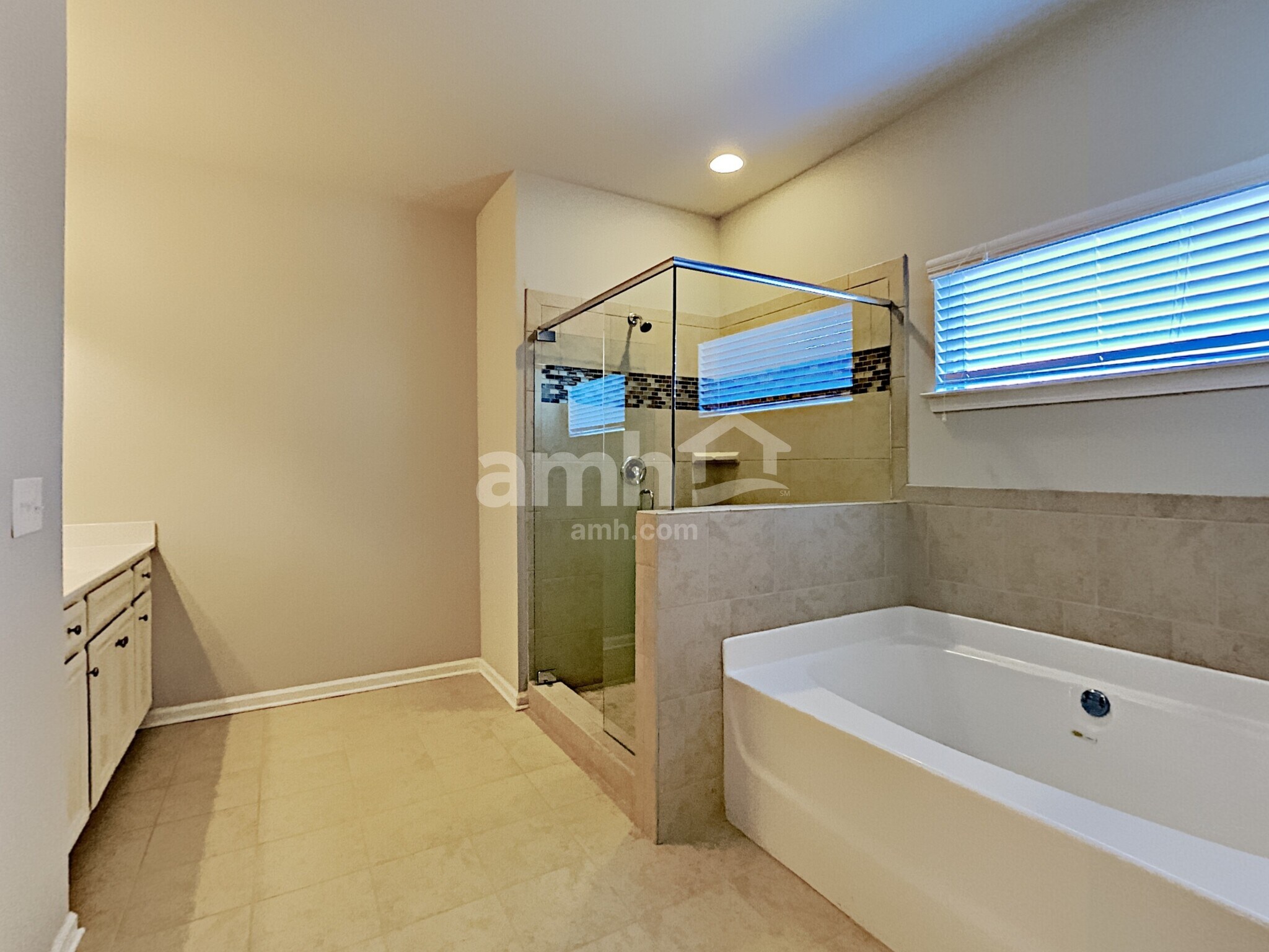 Building Photo - 3876 Woodoats Cir