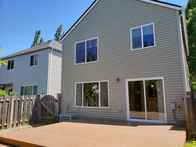 Building Photo - 6483 NW Wenmarie Dr