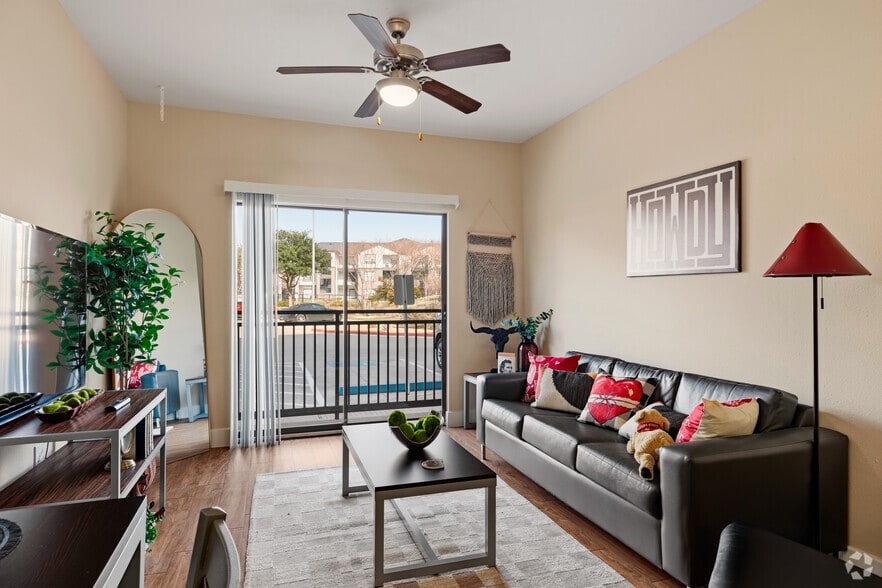 Living Room - ARBA San Marcos