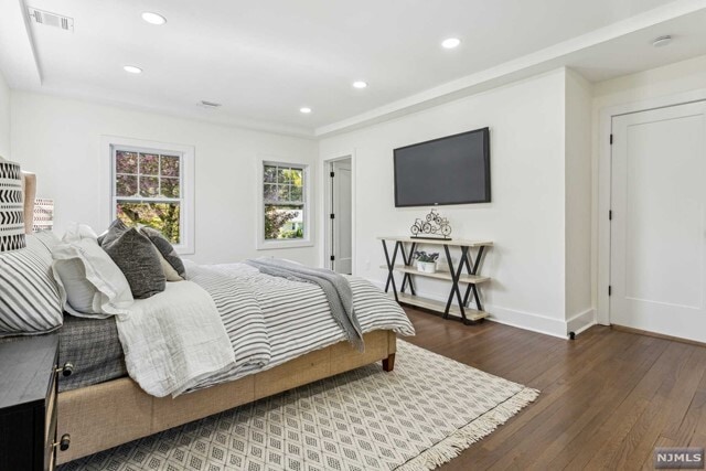 Building Photo - 648 E Broad St