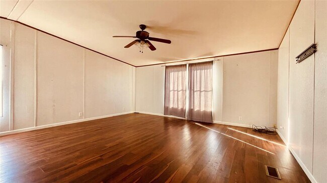 Building Photo - 12106 Johnson Rd