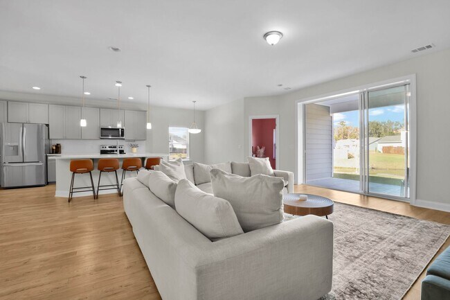 Building Photo - Spacious 5BR/3BA Home with Lagoon View on Quiet Cul-de-Sac!