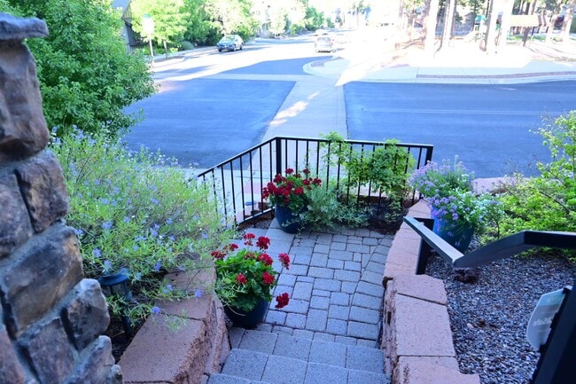 Building Photo - 2943 S Pardo Calle