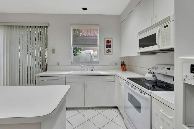 Building Photo - 5152 NW 26th Cir