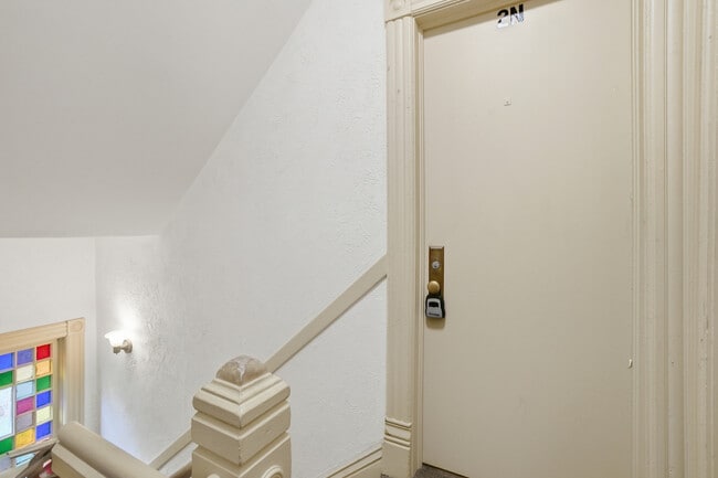 Building Photo - 134 S Kenilworth Ave