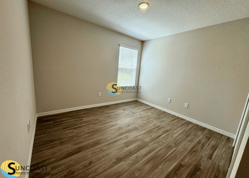 Building Photo - 4251 Spring Park Rd