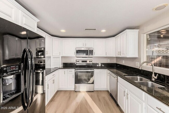 Building Photo - 2001 N 87th Way