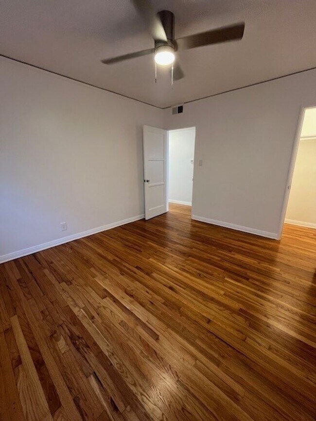 Building Photo - Orange Grove Ave.