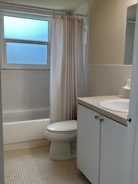 Building Photo - 411 S Nimbus Ave
