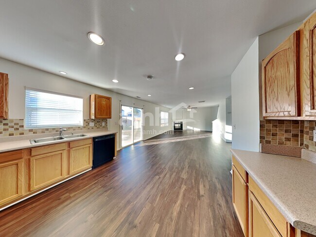 Building Photo - 1611 Rustic Arch Way