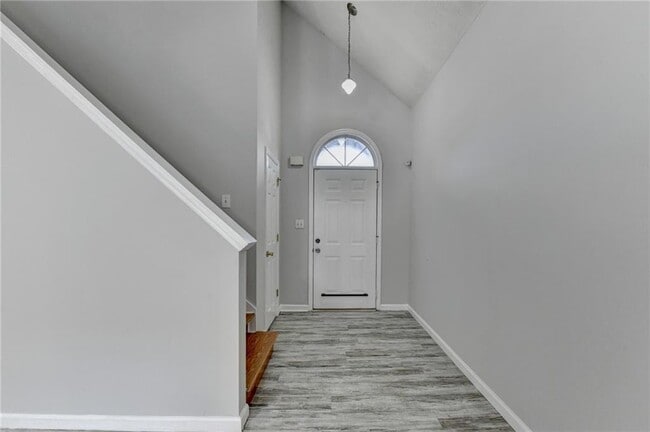 Building Photo - 1112 Ashbury Dr
