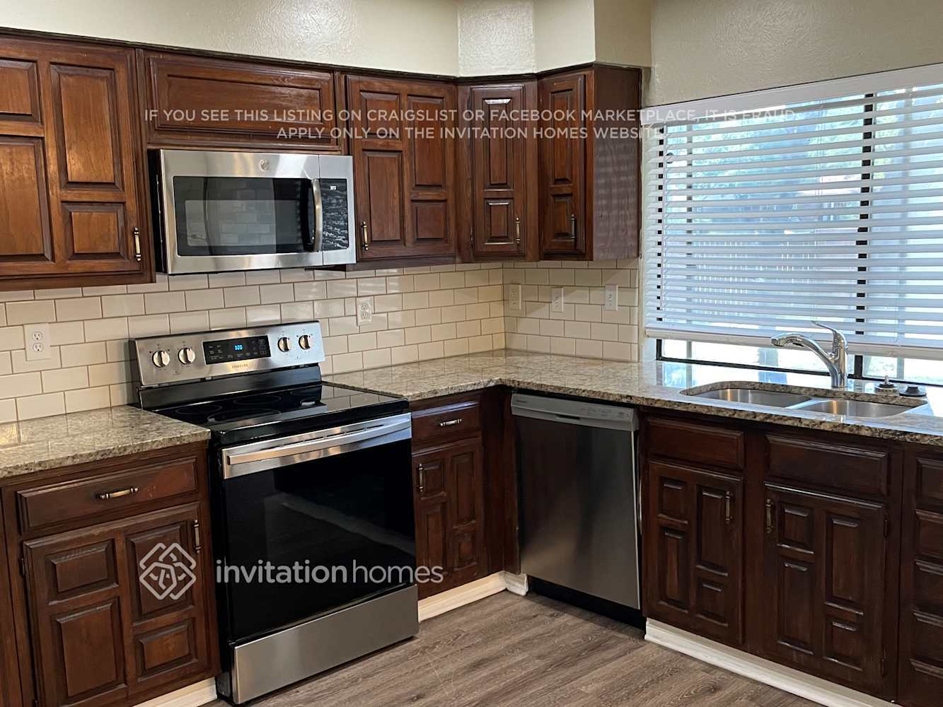 Building Photo - 1217 Lombardy Dr