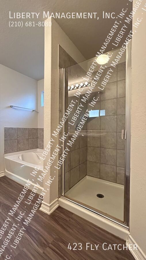 Building Photo - 423 Fly Catcher