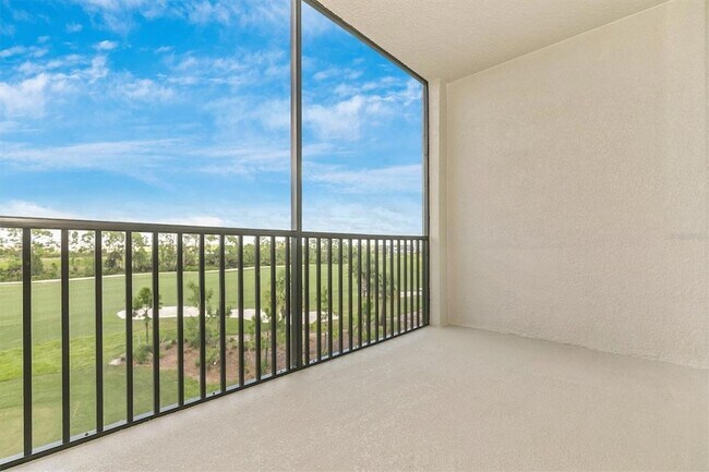 Building Photo - 12320 Wellen Golf St