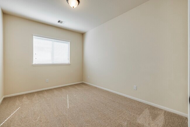 Building Photo - 3310 Retama Falls Ln