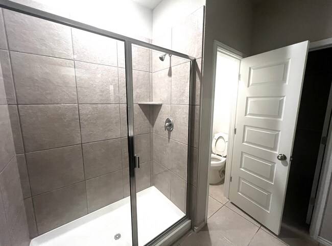 Building Photo - 7851 Abbey Pl