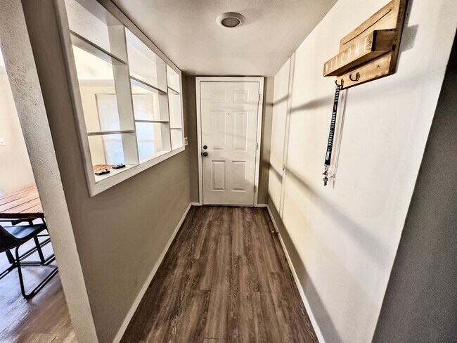 Building Photo - For Lease -Partially Furnished $2,599 or Unfurnished $2,300 2 Beds-2 Bath Painted Mountain Golf C...