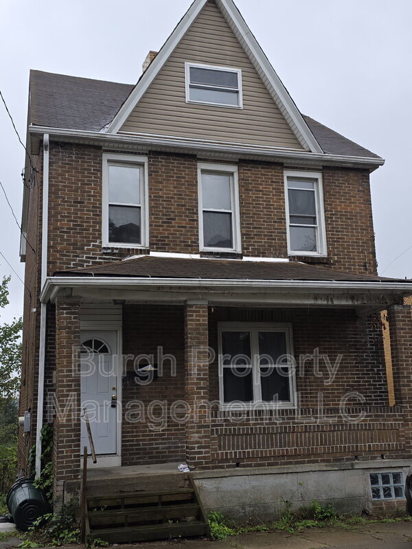 Building Photo - 489 Norton St