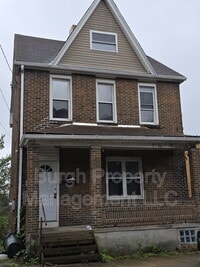 Building Photo - 489 Norton St