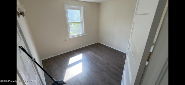 Building Photo - 1201 Monroe Ave