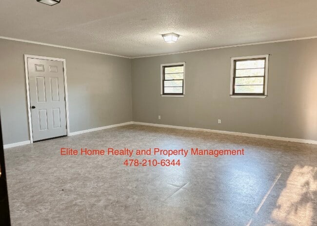 Building Photo - 233 Markwood Dr