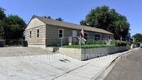 Building Photo - 1209 Stevens Dr