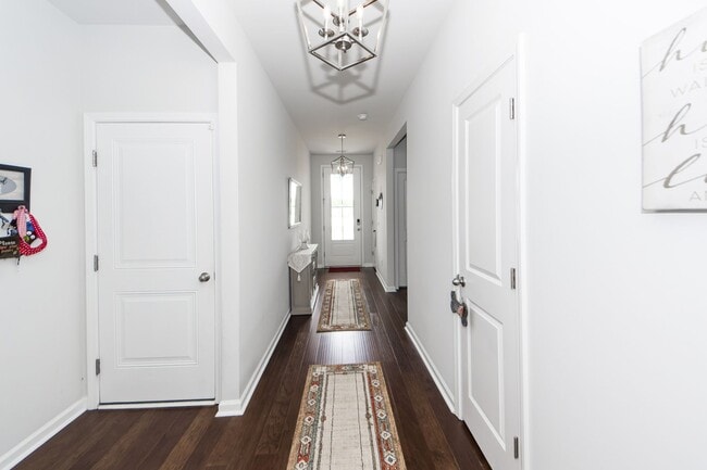 Building Photo - 4 Bedroom 2 Bath Home in French Quarter Creek - Huger