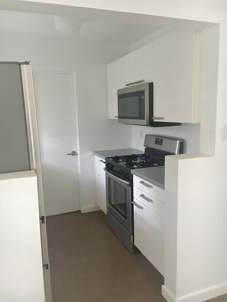 Kitchen - 746 W Turney Ave, Apt 2