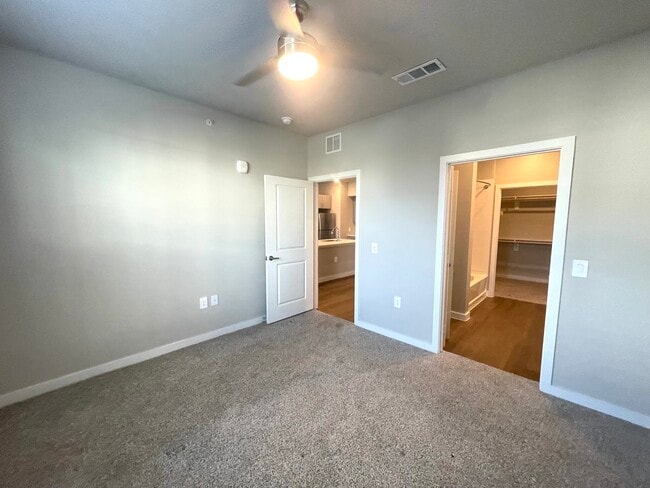 Building Photo - 3845 Frontier Pkwy