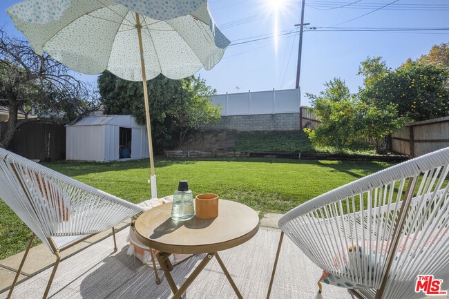 Building Photo - 19358 Alcona St