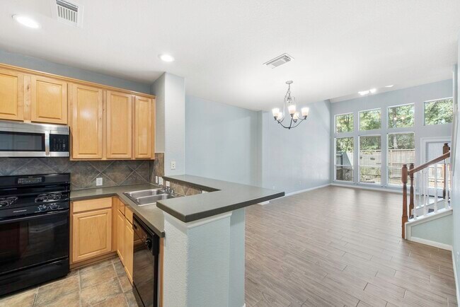 Building Photo - 99 E Greenhill Terrace Pl