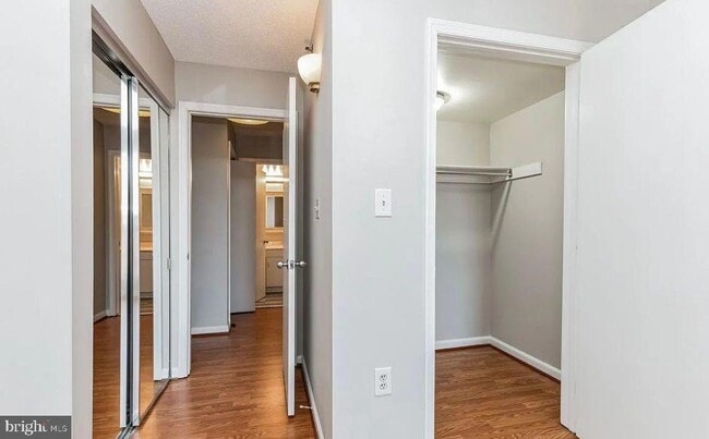 Building Photo - 1230 23rd St NW