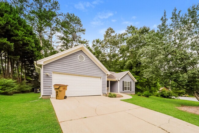 Building Photo - Wonderful 4 Bed Home!!