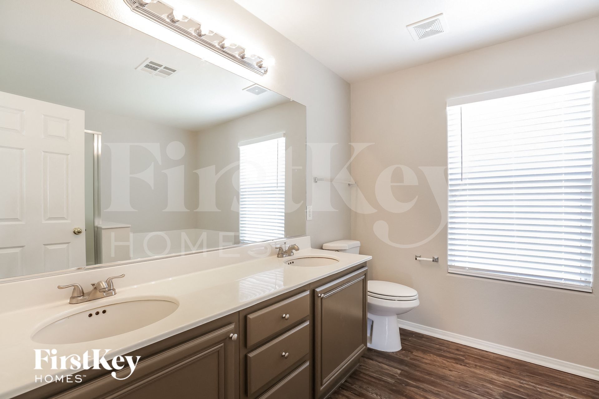 Building Photo - 9511 Golden Scots Ct