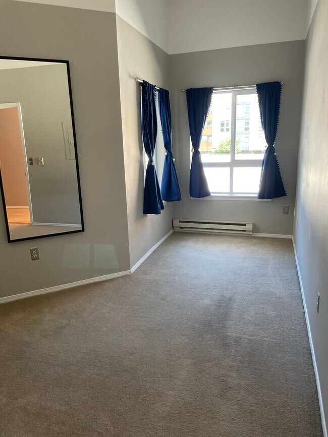 Building Photo - 1Bd/1Ba Seattle Condo