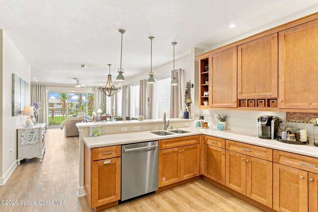 Building Photo - 145 S 14th St