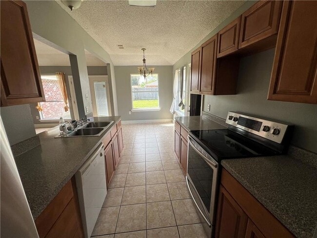 Building Photo - 5620 4th St