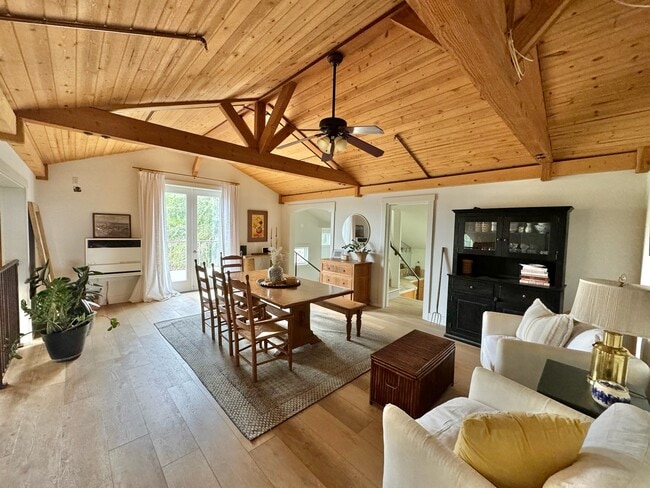 Building Photo - 3730 Roblar Ave