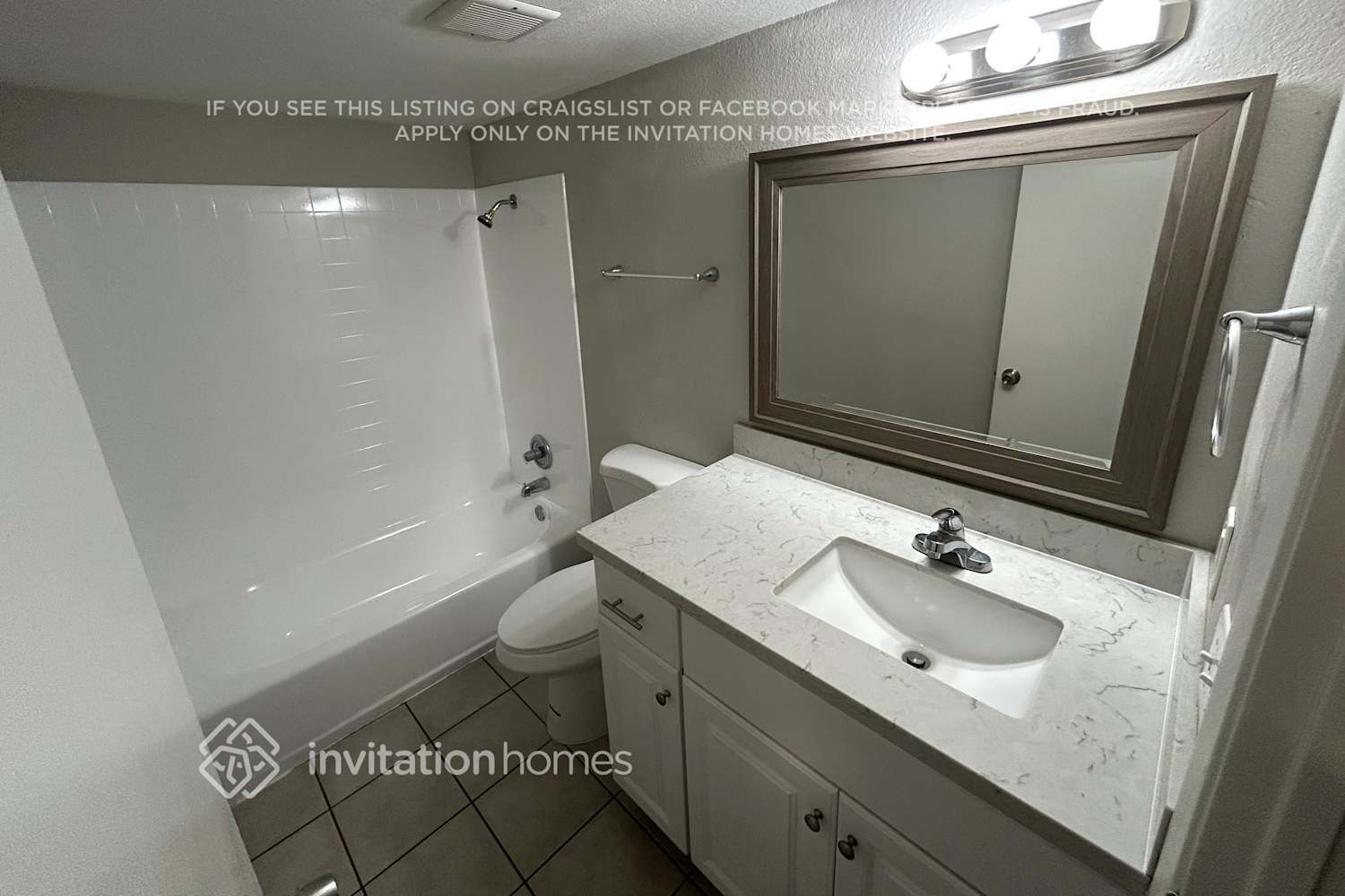 Building Photo - 14014 N 61st Ave