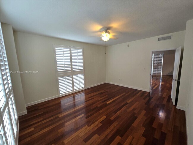 Building Photo - 7275 SW 89th St