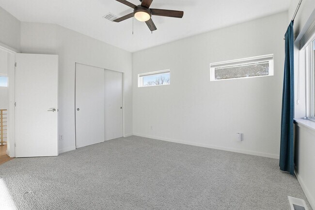 Building Photo - 4 blocks to Sloans Lake! immaculate home with large yard and garage