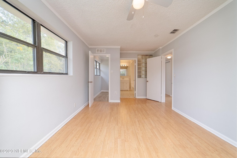 Building Photo - 1212 Kennerly Rd